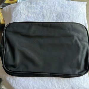 Toppers Travel Kit in Black